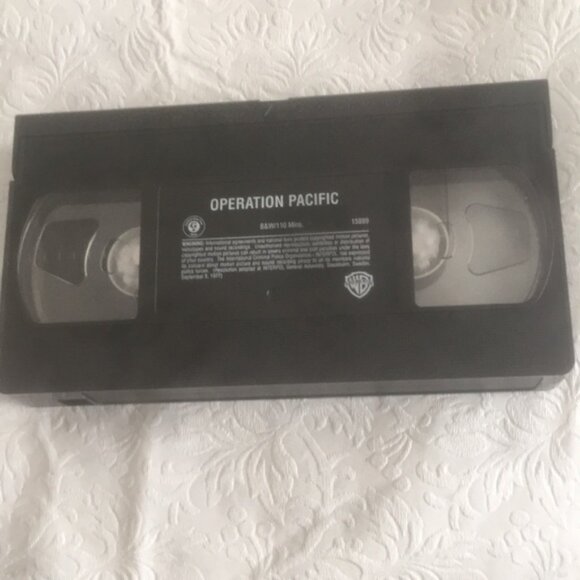 VTG John Wayne Operation Pacific VHS#15889 - Picture 7 of 8